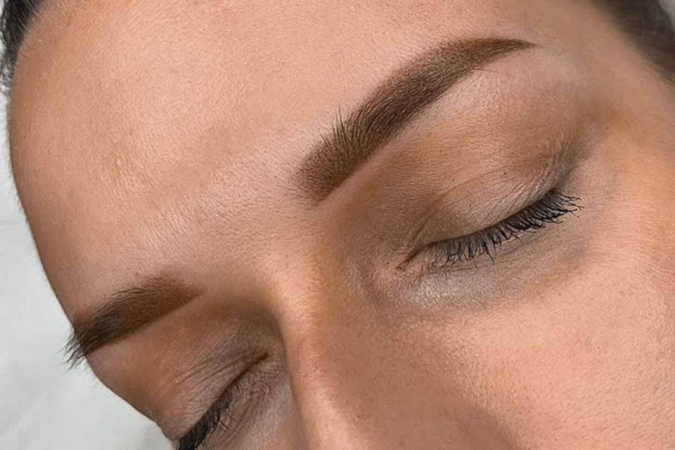 Jaskólska CLINIC - Makijaż permanentny brwi